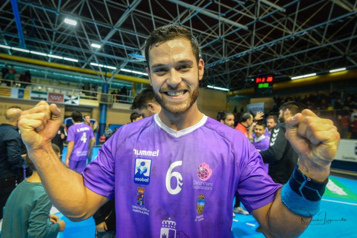 César Montes, gratamente sorprendido en los primeros entrenamientos del 2018