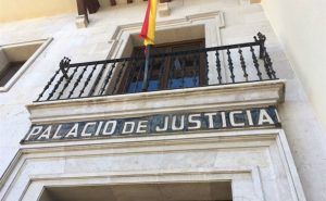 Condenan a 4 años de cárcel a un hombre acusado de abusar de su nieta en Cuenca