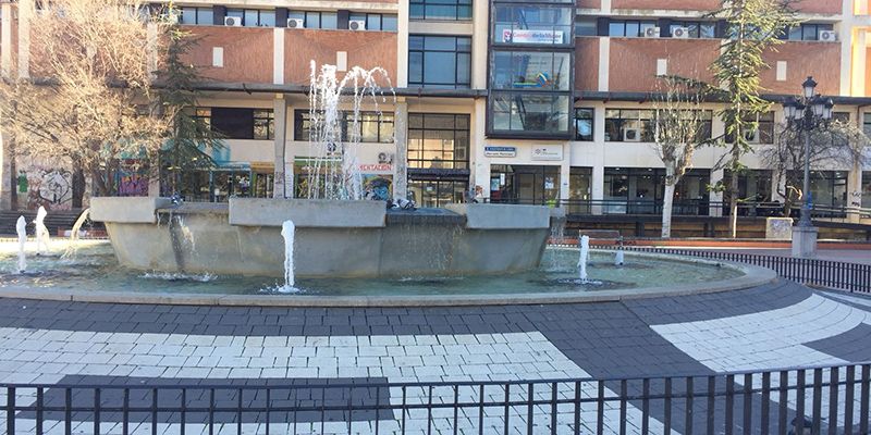 Cs Cuenca denuncia que el Ayuntamiento corra con los gastos de reparación de la fuente de la Plaza de España