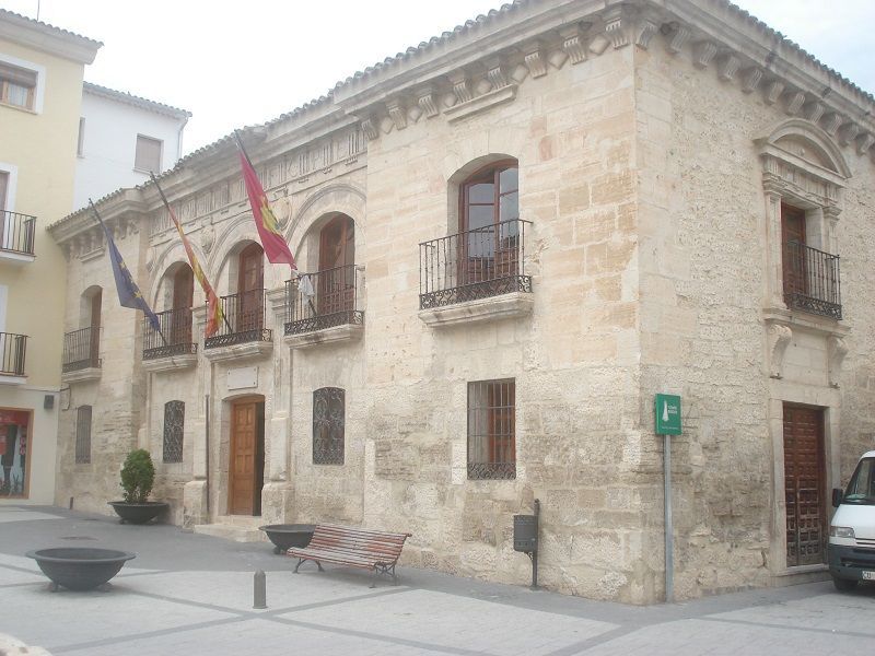 Dónde están los partidos políticos de Priego