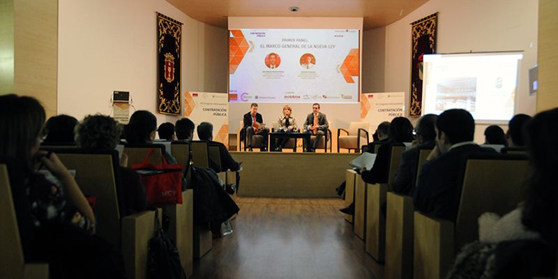 Expertos analizan en la UCLM la nueva Ley de Contratos del Sector Público que entrará en vigor en marzo de 2018