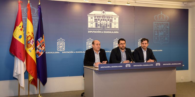 Jesús Parra traslada a la Junta el malestar de la Diputación de Guadalajara por el trato recibido en FITUR