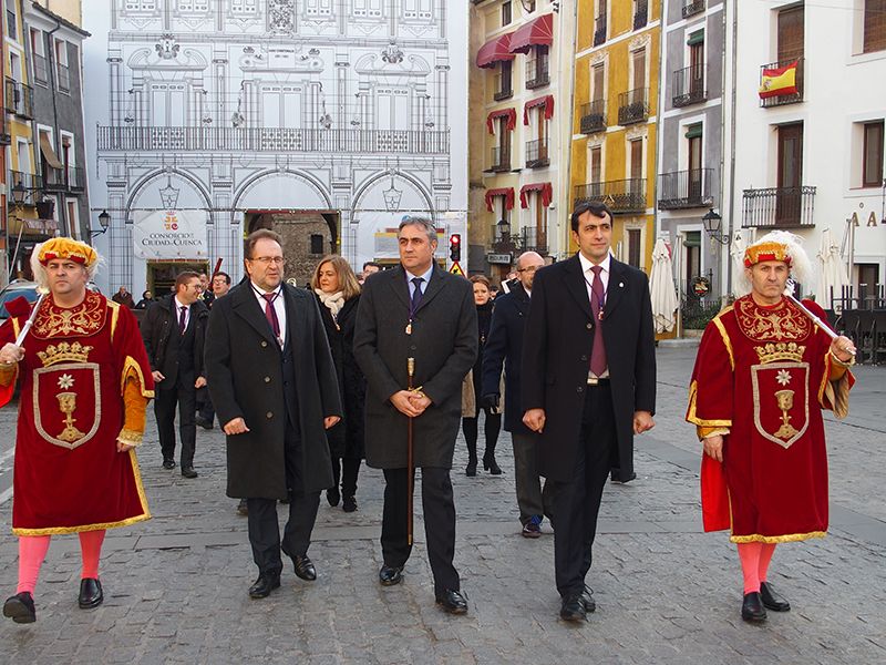 La Corporación Municipal, presidida por el alcalde, asiste en la Catedral a la apertura del Año Santo de San Julián 3 La Corporación Municipal, presidida por el alcalde, asiste en la Catedral a la apertura del Año Santo de San Julián