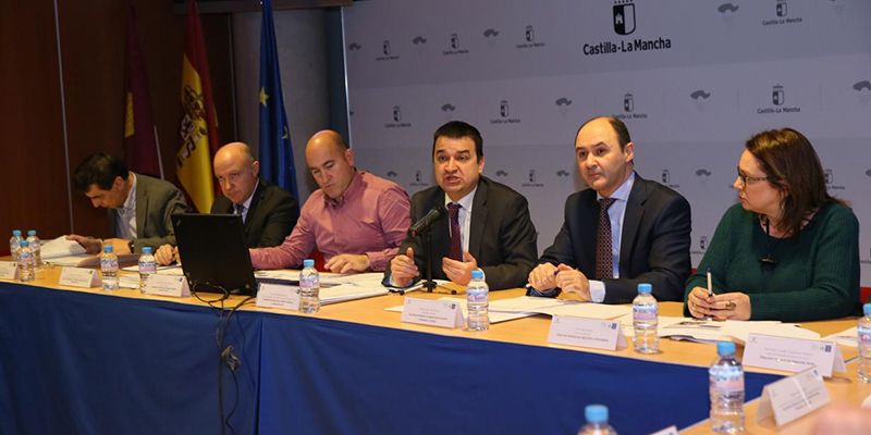 La Junta pide unión al sector económico, social y medioambiental en materia de agua para poder seguir creciendo