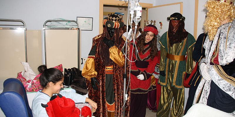 Los Reyes Magos han repartido regalos e ilusión en el Hospital Virgen de la Luz de Cuenca