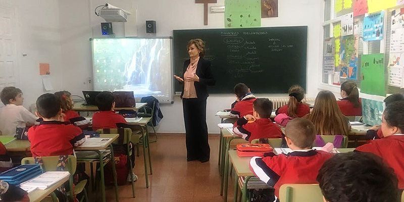 Montserrat Martínez acerca el Congreso y el Senado a las aulas escolares de Cuenca 1 Montserrat Martínez acerca el Congreso y el Senado a las aulas escolares de Cuenca