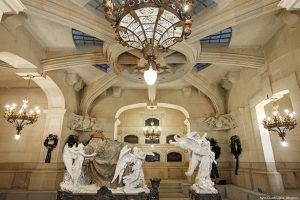 ngel García Díaz y su trabajo escultórico en Guadalajara”, detalle monumental del mes de febrero