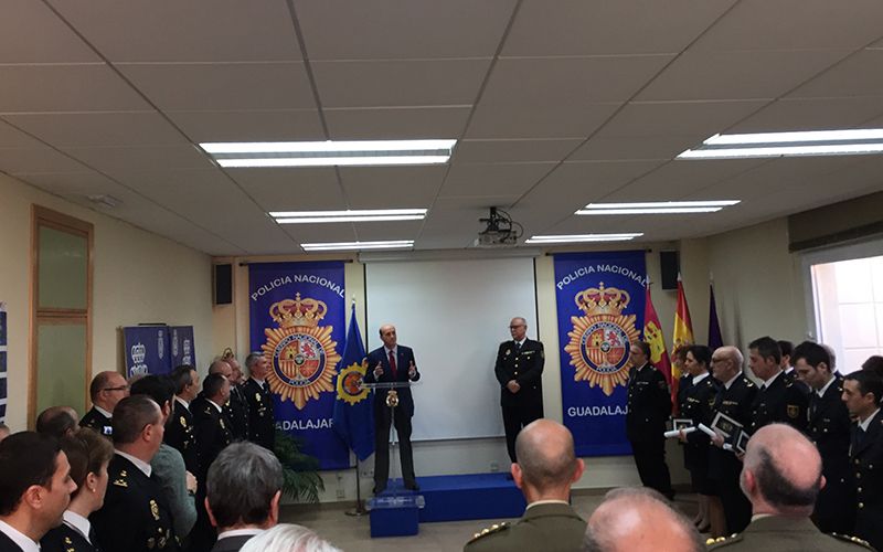 Sánchez-Seco preside en Guadalajara el acto del 194 aniversario de la creación de la Policía Nacional
