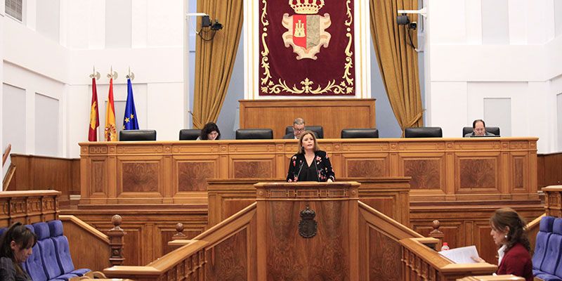 Valentín “Mientras aumentan los desahucios y la pobreza en la región, Page y Podemos se preocupan de incrementar los diputados”