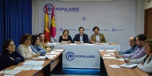 Velázquez advierte de que el escándalo de los médicos sin título oficial ha podido afectar también a la provincia de Toledo