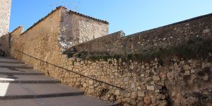 Adjudicada la obra de intervención en los lienzos de la muralla medieval en la calle Santa Lucía de Cuenca