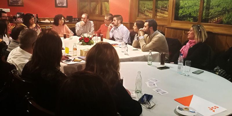 Cs Guadalajara reúne a cargos públicos y afiliados para debatir sobre la prisión permanente revisable