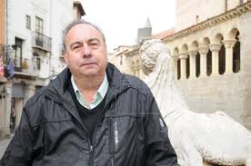 El músico y etnógrafo Fernando Ortiz, integrante del Nuevo Mester de Juglaría, protagoniza el Homenaje a los Comuneros del PCAS 2 El músico y etnógrafo Fernando Ortiz, integrante del Nuevo Mester de Juglaría, protagoniza el Homenaje a los Comuneros del PCAS