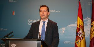 El PP desmiente a la Junta: Las listas de espera son las más desastrosas de la historia con 5.000 pacientes más en enero 2 El PP desmiente a la Junta Las listas de espera son las más desastrosas de la historia con 5.000 pacientes más en enero