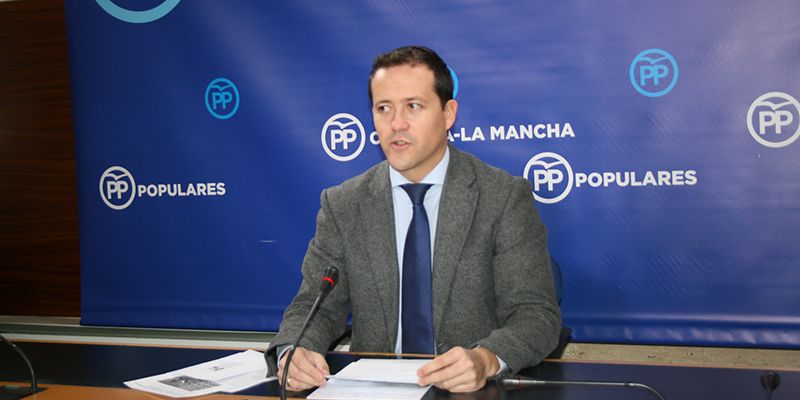 El PP exige a Page que asuma responsabilidades de una vez ante el escándalo de médicos sin homologación