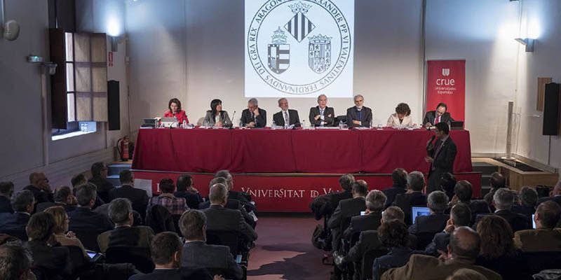 El rector de la UCLM, presidente de la comisión sectorial de Asuntos Estudiantiles de Crue Universidades Españolas