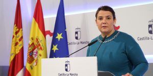 Fomento compara las reservas de los pantanos de la cabecera del Tajo de este día, 242 hectómetros cúbicos, con las de hace un año, 193 hectómetros más 2 Fomento compara las reservas de los pantanos de la cabecera del Tajo de este día, 242 hectómetros cúbicos, con las de hace un año, 193 hectómetros más