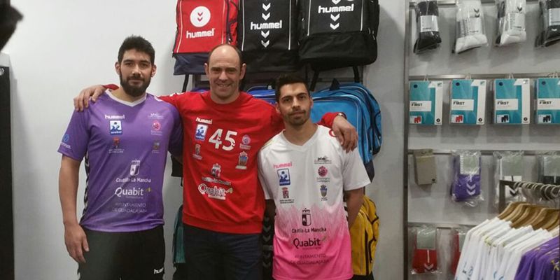 La equipación oficial de Quabit, ya a la venta en la tienda oficial de Hummel