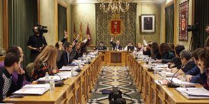 La moción a favor de la prisión permanente revisable del PP en el Ayuntamiento de Cuenca sólo encuentra el apoyo de un concejal del PSOE 2 La moción a favor de la prisión permanente revisable del PP en el Ayuntamiento de Cuenca sólo encuentra el apoyo de un concejal del PSOE
