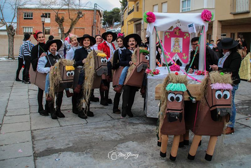 Los disfraces pudieron con el frío en el Carnaval de Huete