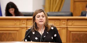 Martínez denuncia la precariedad laboral que sufren los profesionales sanitarios ante las vergonzosas condiciones que ofrece Page 2 Martínez denuncia la precariedad laboral que sufren los profesionales sanitarios ante las vergonzosas condiciones que ofrece Page