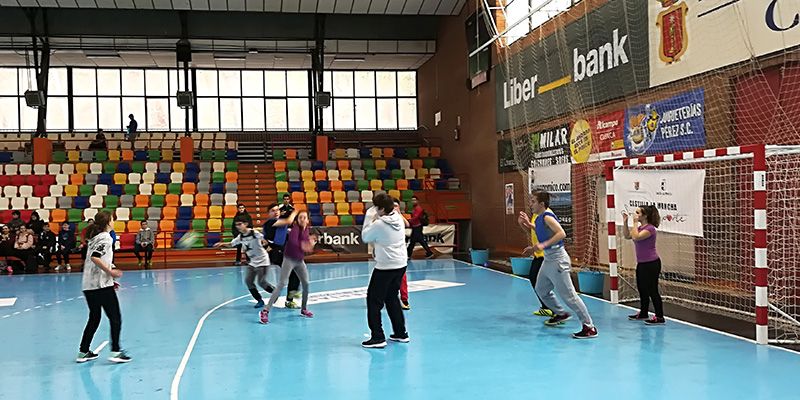 Más de 300 alumnos de Secundaria de Cuenca participan en la primera jornada de iniciación deportiva del Programa Somos Deporte