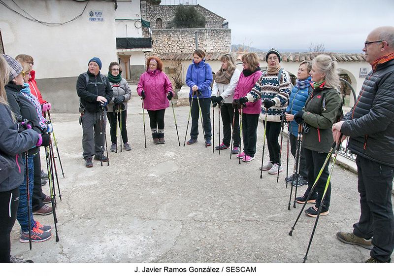 Médicos y usuarios del Centro de Salud de Horche organizan rutas para mejorar la salud de la población mediante la práctica de ejercicio físico