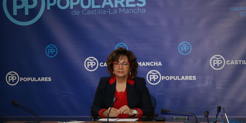 Riolobos exige a Page que anuncie hoy que no van a pasar consulta de Ginecología médicos sin título homologado