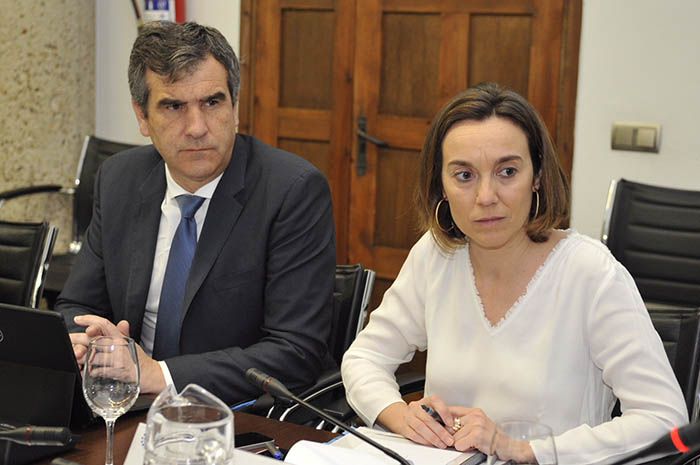 Román: “Es un acierto que Montoro apueste por garantizar la inversión de los superávits municipales” 3 Román “Es un acierto que Montoro apueste por garantizar la inversión de los superávits municipales”