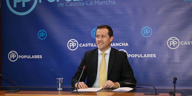 Velázquez pregunta a Page cómo va a resarcir a los ciudadanos obligados a acudir a la sanidad privada por su nefasta gestión