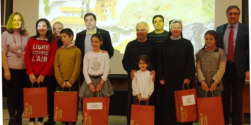 Ángel Mariscal entrega los premios del V Concurso de Dibujo Abstracto ‘Los Colores de Cuenca’