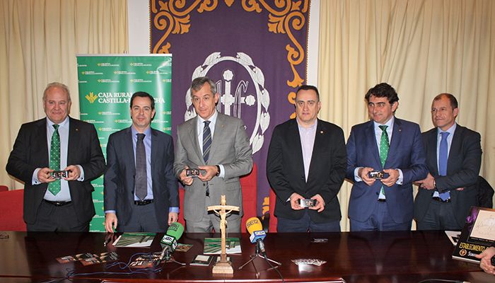 Caja Rural Castilla-La Mancha renueva su convenio con la Junta de Cofradías de Cuenca