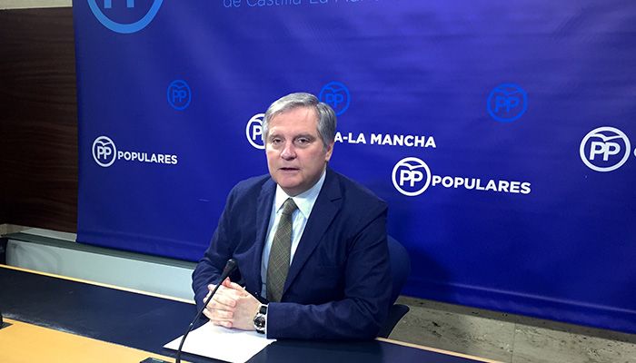 Cañizares denuncia que Page impide que profesionales sanitarios, pacientes y asociaciones hablen en las Cortes sobre las listas de espera