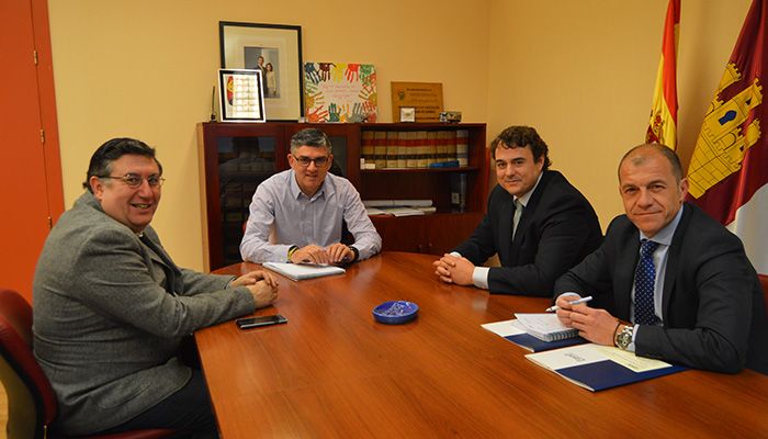 CEOE-Cepyme Cuenca y Junta analizan los propyectos empresariales de la provincia