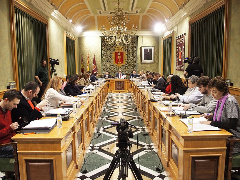 El Pleno del Ayuntamiento de Cuenca aprueba la inclusión de créditos en presupuestos futuros para construir el parking de Astrana Marín