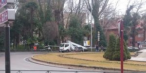 Guadalajara no se libra de los incidentes causados por el viento semáforos, ramas, carteles...