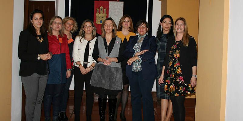 Guarinos denuncia la falta de respeto humillante de la diputada de Podemos hacia las mujeres del PP al calificarnos de sumisas