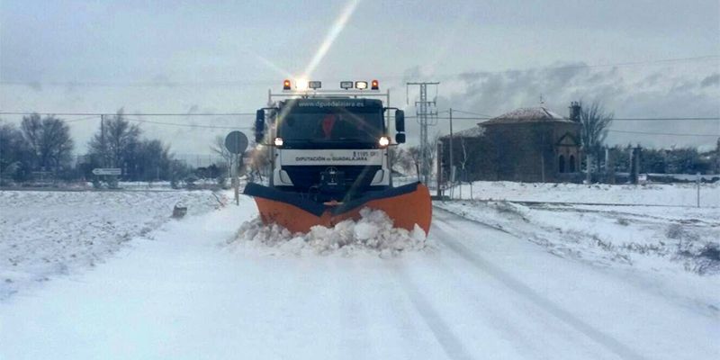 La DGT recomienda planificar el viaje y consultar el estado de circulación de las carreteras ante la previsión de nevadas