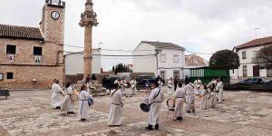 La II Tamborrada de Viernes Santo de Fuentenovilla retumba en La Alcarria