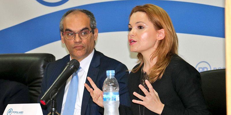 La senadora Marta Valdenebro participa en un debate sobre Educación junto al consejero de Educación e Investigación de Madrid