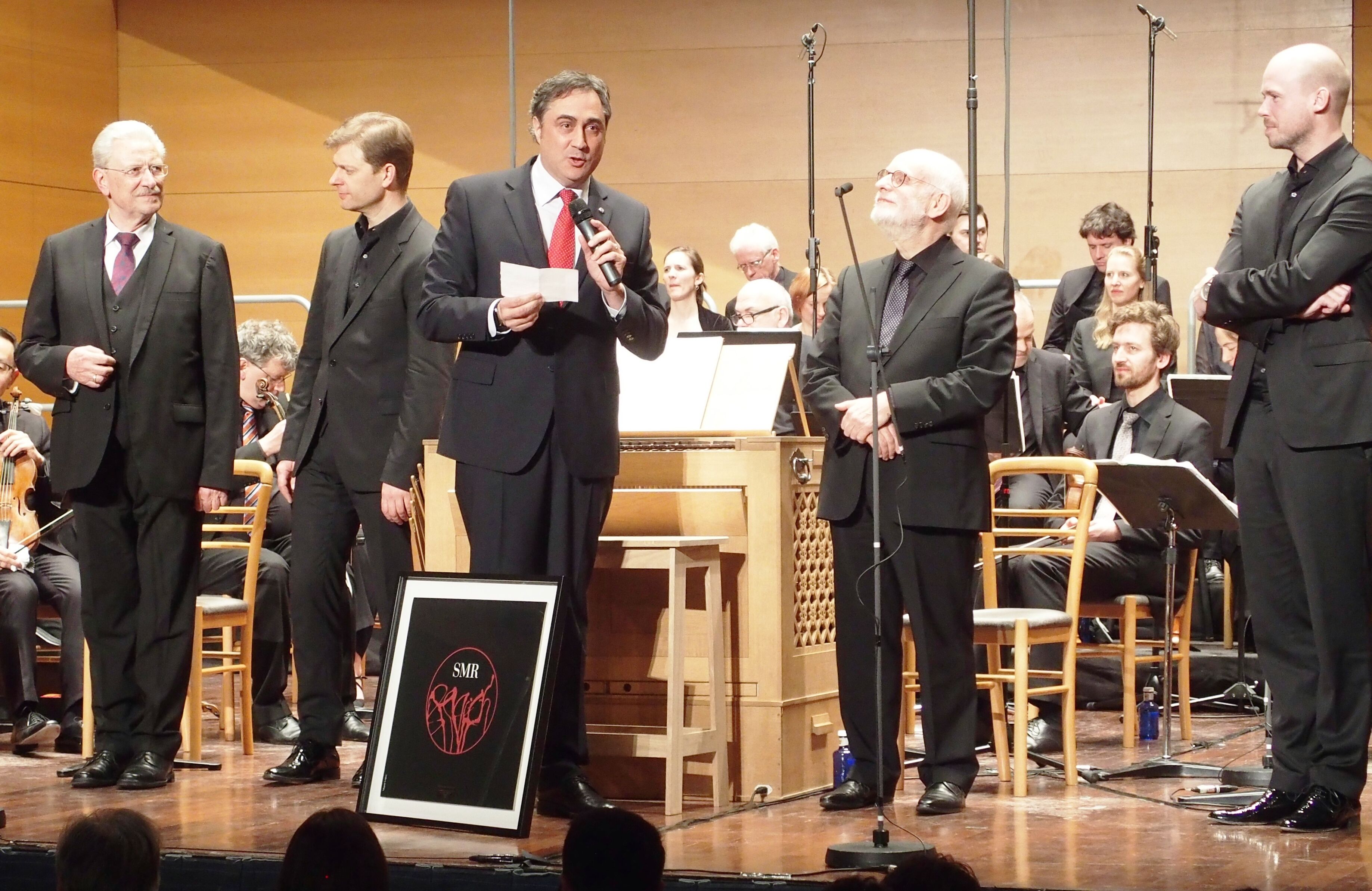 Mariscal y Soler entregan los premios de la SMR a Tom Koopman y a la Orquesta y Coro Barroco de Amsterdam