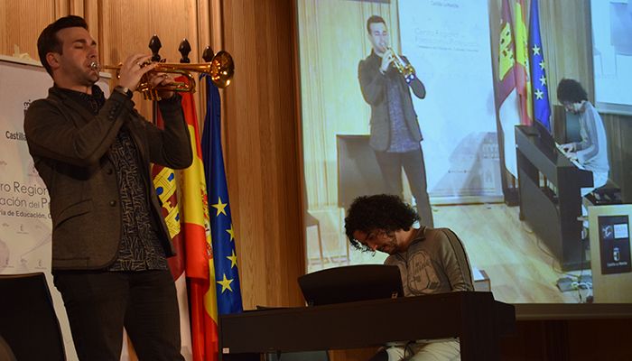 Más de 170 docentes de la región se reúnen en Cuenca para debatir sobre la innovación pedagógica musical