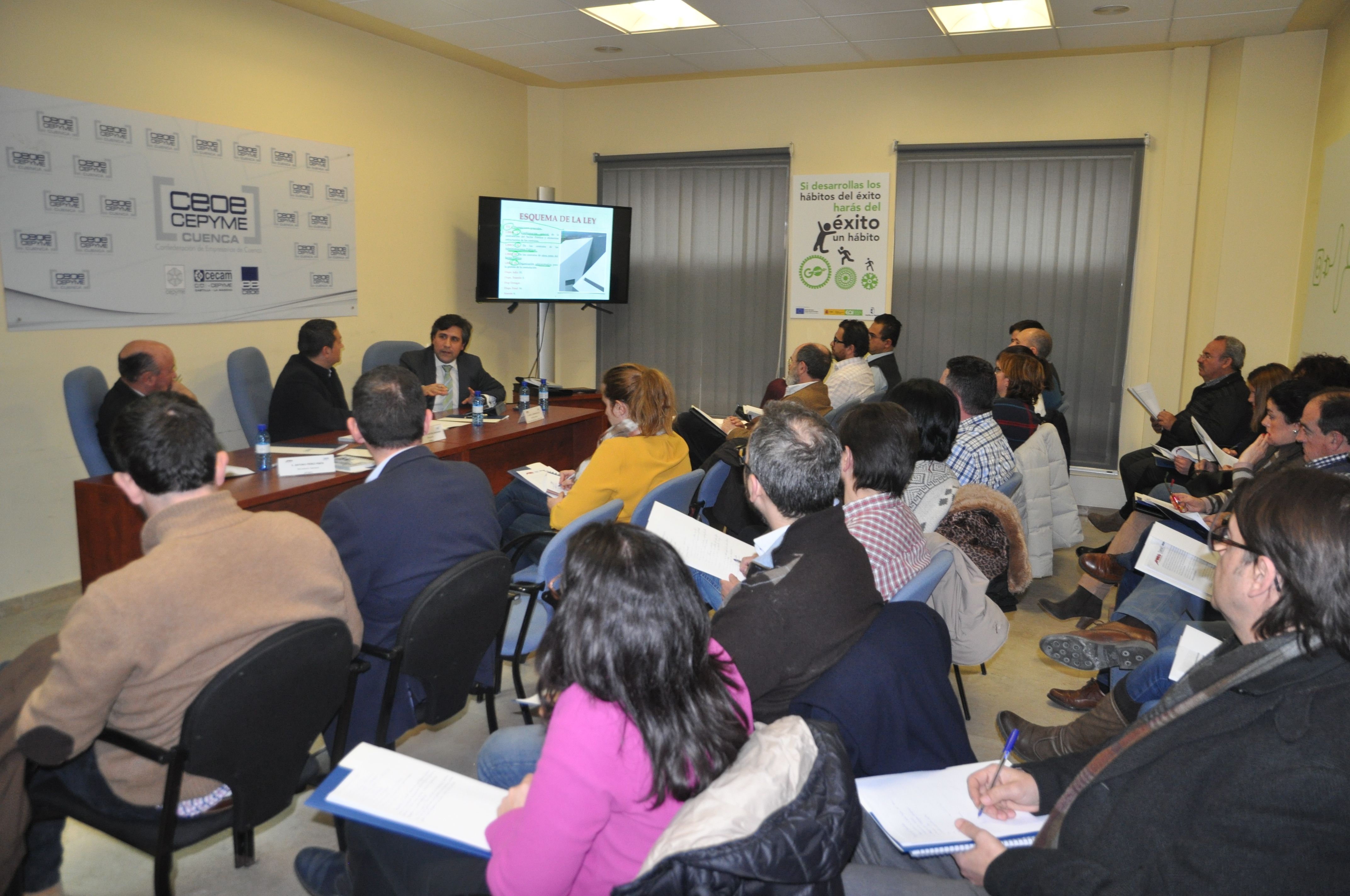 Más de 30 empresas conquenses participaron en la jornada sobre la nueva ley de contratos del sector público