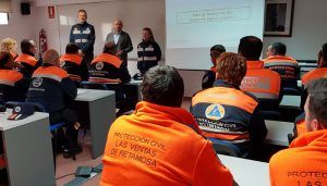 Más de una treintena de voluntarios de Protección Civil reciben formación sobre la organización y el funcionamiento del grupo logístico