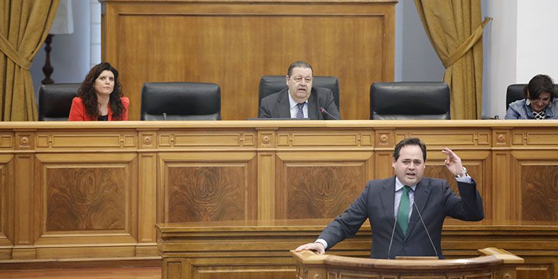 Núñez lamenta que Page y Podemos quieran acabar con la caza en Castilla-La Mancha porque no saben lo que es un pueblo