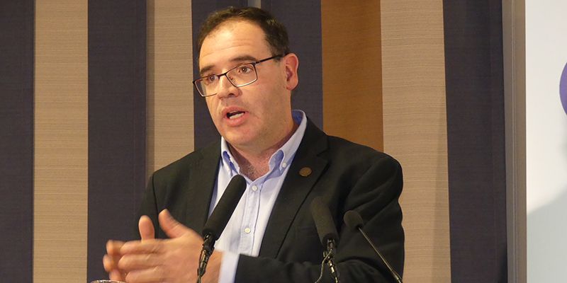 Prieto reclama medidas concretas para luchar contra la despoblación y reivindica a los alcaldes como defensores del mundo rural