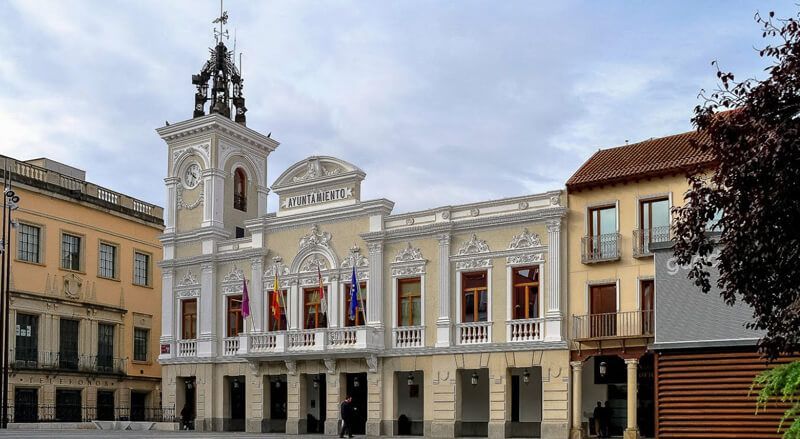 Quince trabajadores secundan la huelga en el Ayuntamiento de Guadalajara