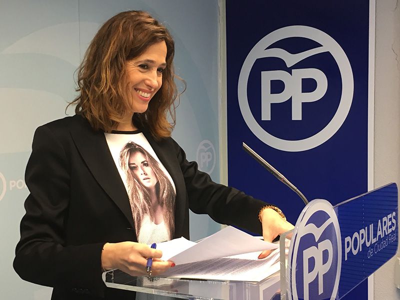 Romero acusa al PSOE de estar radicalizado e instalado en el populismo y la demagogia y de no ser útil a la región