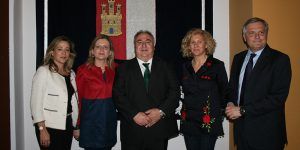 Tirado muestra su apoyo a las concejalas del PP tras los insultos machistas que recibieron en el último Pleno por parte de los socios de Zamora 2 Tirado muestra su apoyo a las concejalas del PP tras los insultos machistas que recibieron en el último Pleno por parte de los socios de Zamora