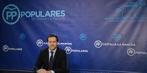 Velázquez denuncia el desprecio de Page a los profesionales de la Sanidad al no apoyar la carrera profesional sanitaria